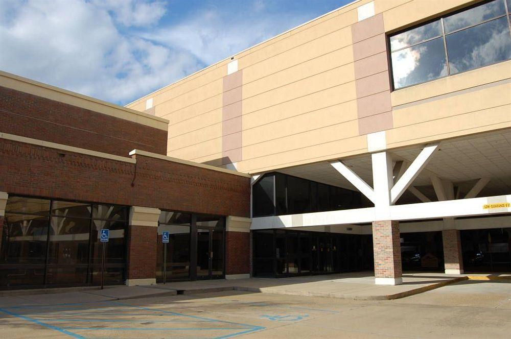 Holiday Inn Alexandria - Downtown By Ihg Exterior photo