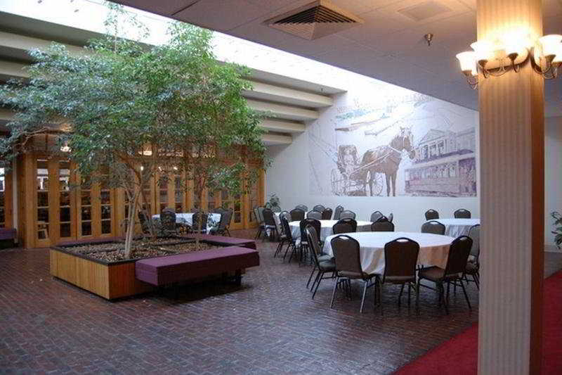 Holiday Inn Alexandria - Downtown By Ihg Exterior photo