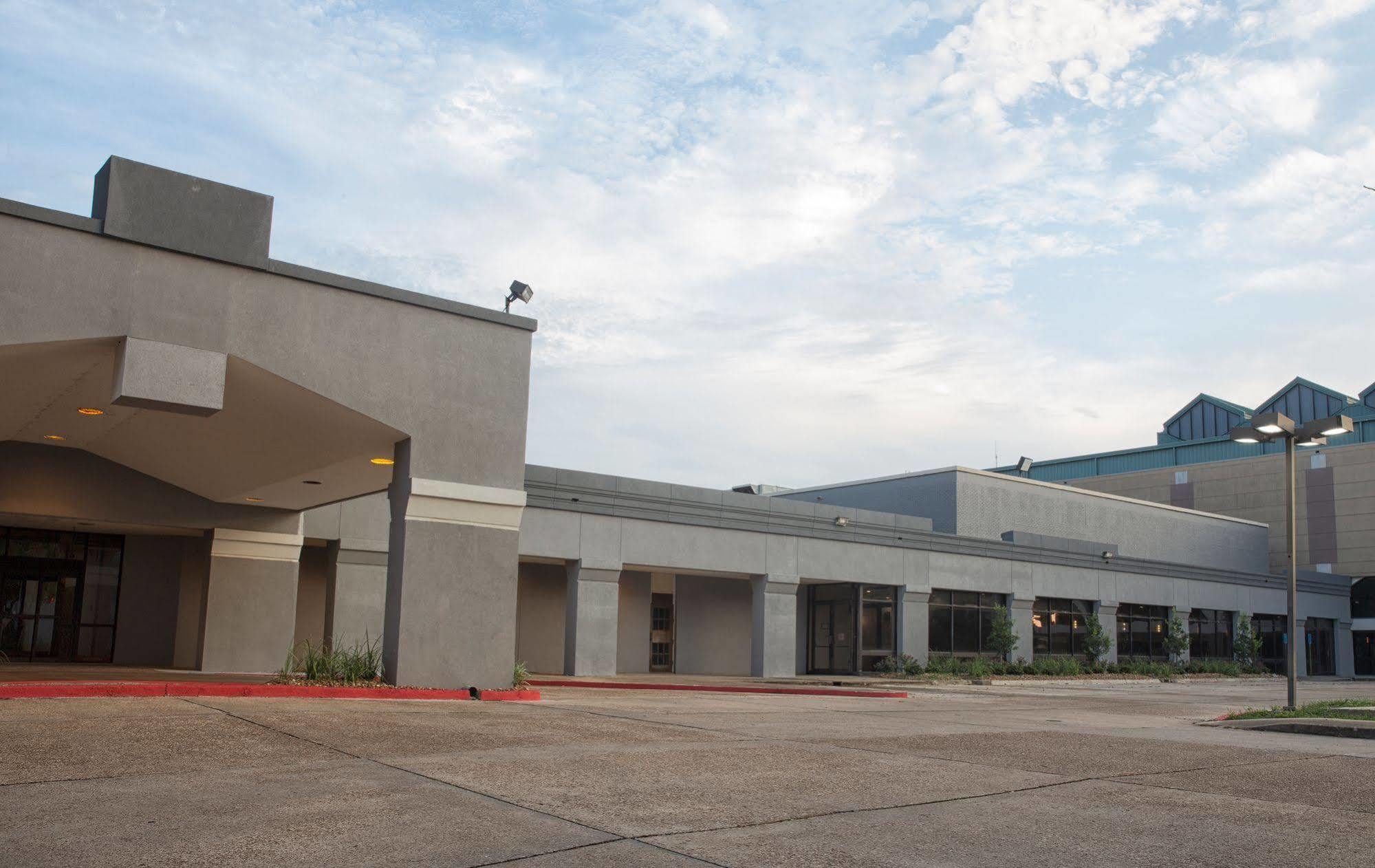 Holiday Inn Alexandria - Downtown By Ihg Exterior photo